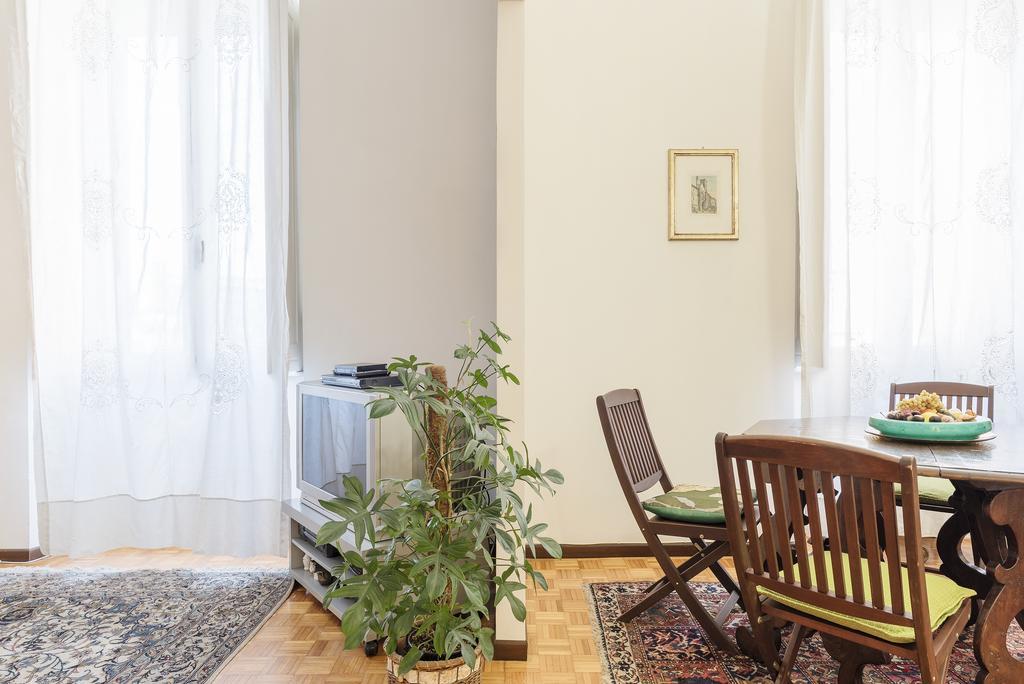 Flower'S Market Apartment - Charme Holidays Rom Exterior foto